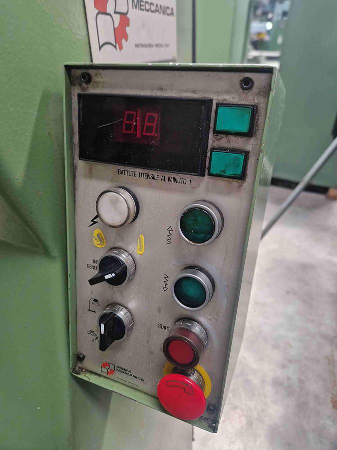 Usato STOZZATRICE PERINI CMP 200