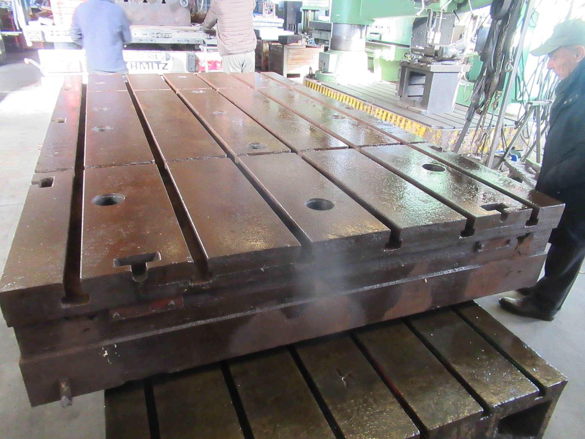 Usato PIANI IN GHISA SCANALATI - n. 2