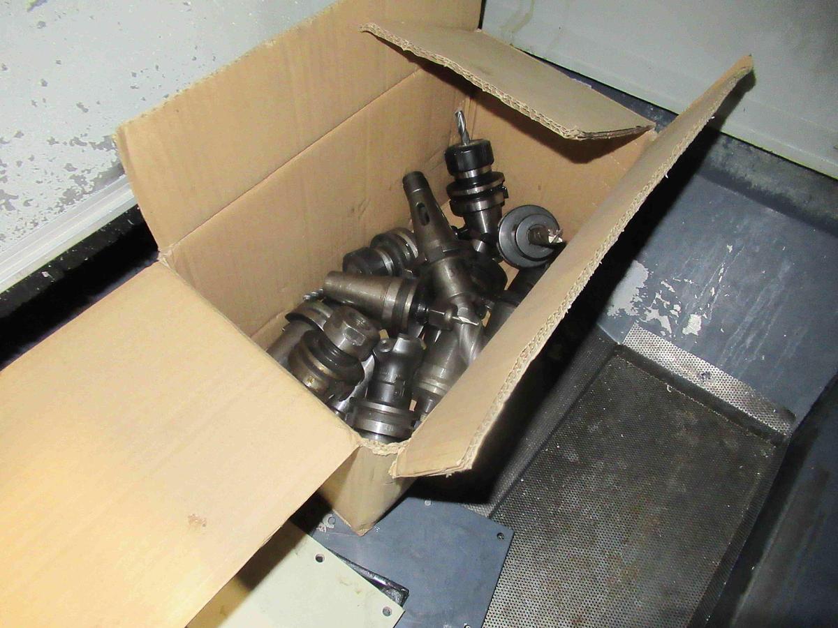 Usato FRESATRICE VERTICALE BRIDGEPORT VMC 560-22 CNC