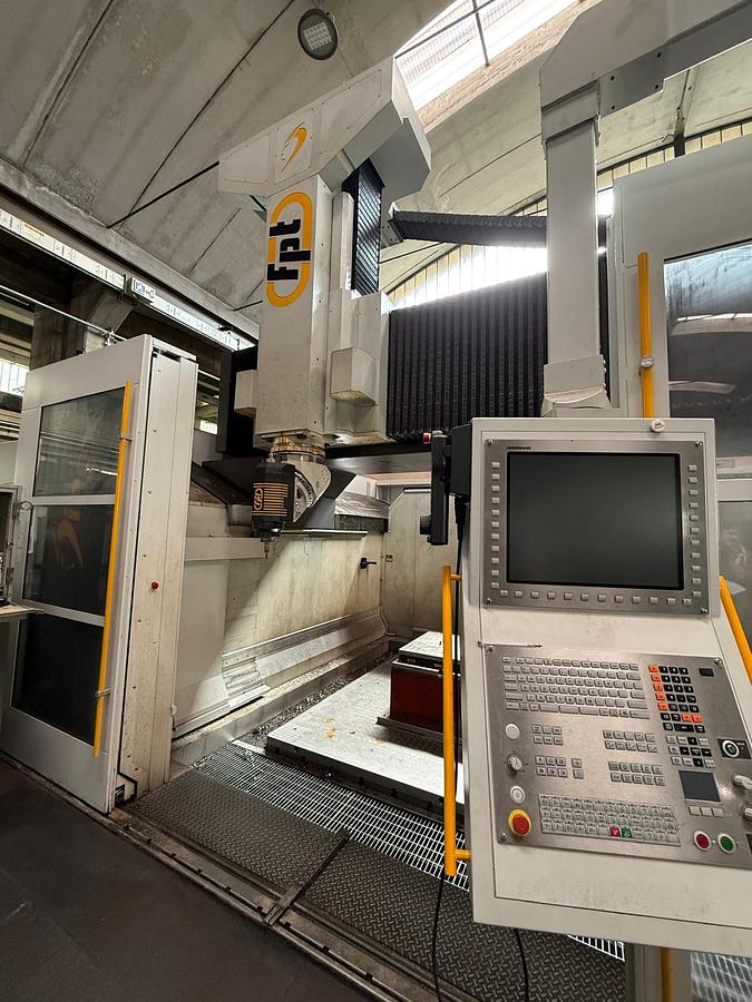 Usato FRESATRICE A PORTALE MOBILE FPT DINOX 350 IAT