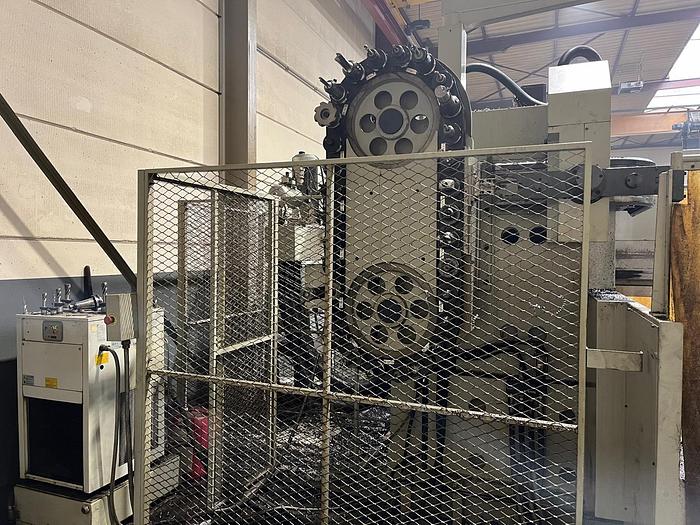 Usato FRESATRICE A BANCO FISSO KIHEUNG KMC U 1000 TF CNC