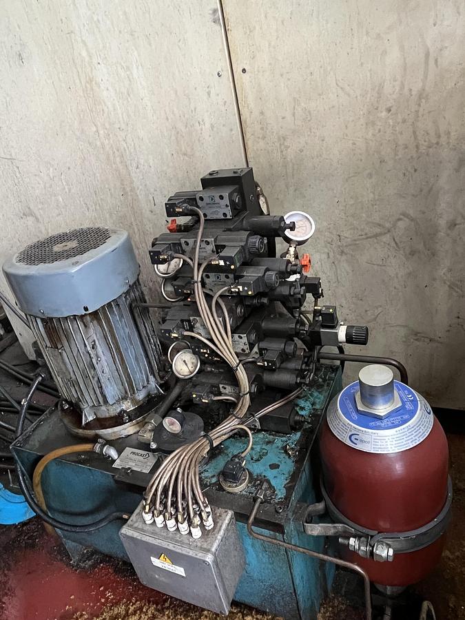 Usato TORNIO VERTICALE MORANDO KL 12 CNC