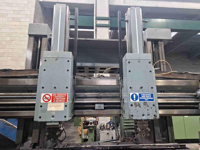 Usato TORNIO VERTICALE ACME VBM 15-23
