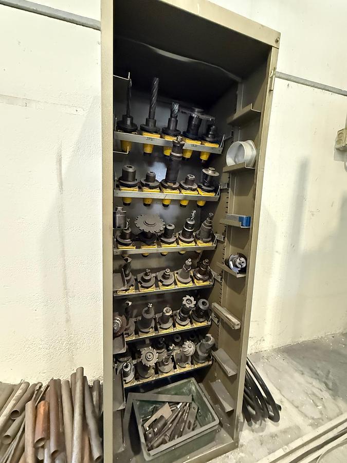 Usato FRESATRICE A BANCO FISSO MECOF CS 08 