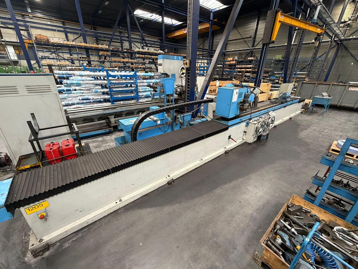 Usato RETTIFICA PER ESTERNI ZOCCA RU 5000/6