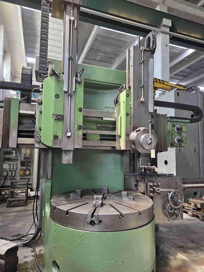 Usato TORNIO VERTICALE TITAN SC 17 CNC