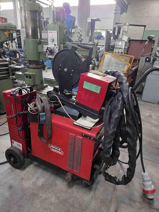 Usato SALDATRICE LINCOLN CV 400