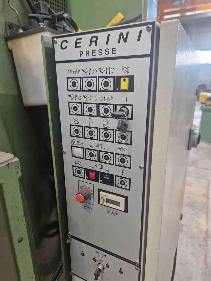 Usato PRESSA MECCANICA CERINI CCR-F 40 T.