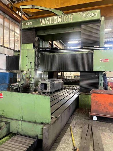 Usato FRESATRICE A PORTALE WALDRICH SIEGEN 8000 CNC
