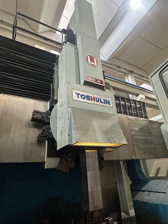 Usato TORNIO VERTICALE TOS SKS 16 CNC