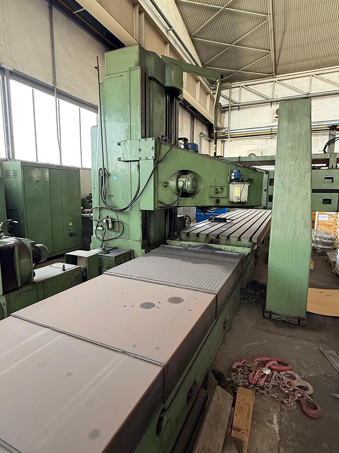 Usato FRESATRICE A PORTALE APERTO CON CONTROMONTANTE PENSOTTI KR 150