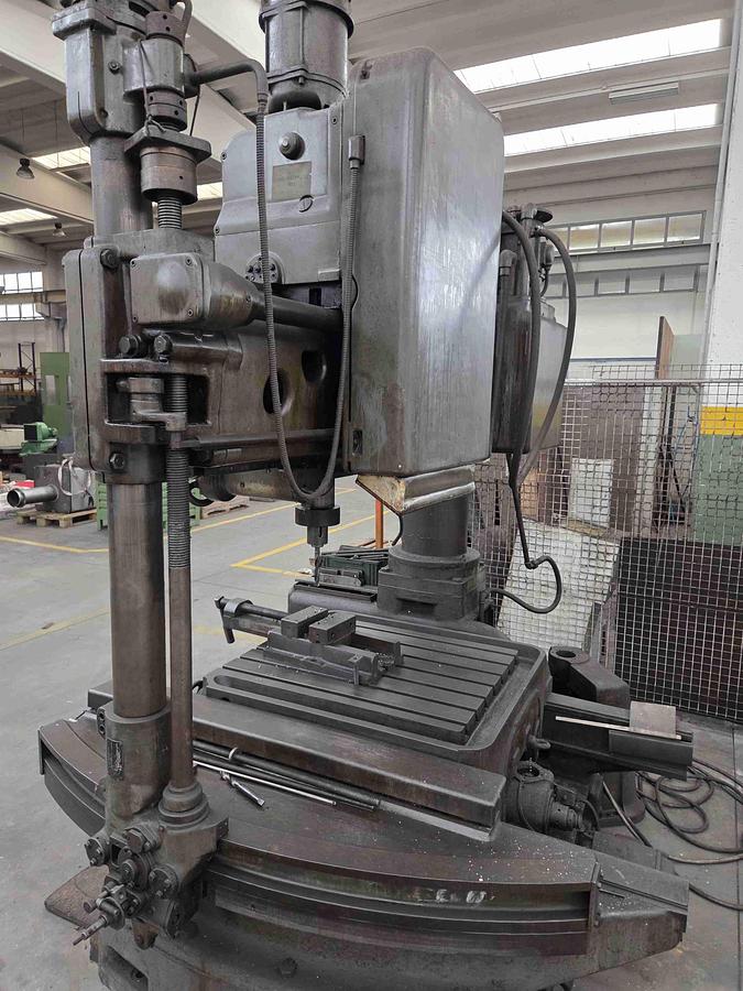 Usato FRESATRICE A PORTALE OERLIKON R 2