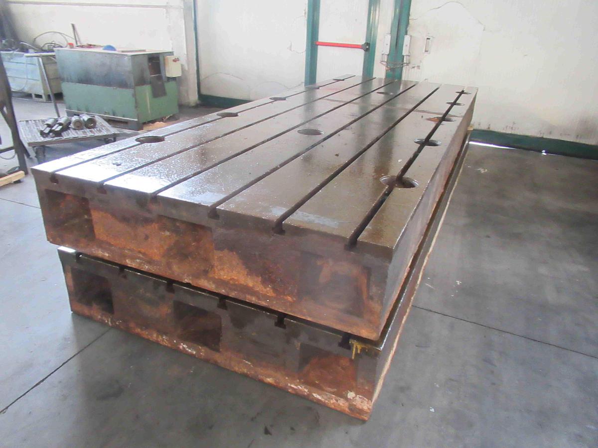 Usato PIANI IN GHISA SCANALATI - n. 5