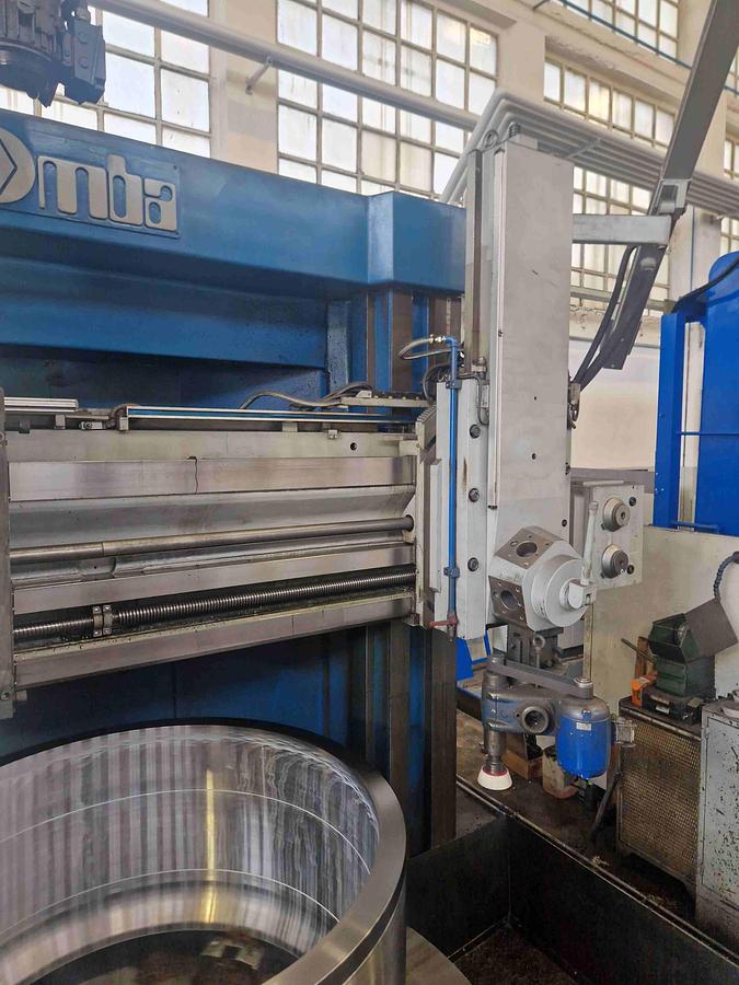 Usato TORNIO VERTICALE OMBA TV 215 CNC