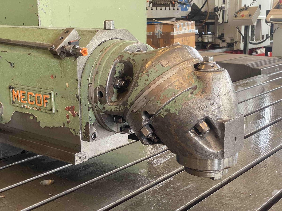 Usato FRESATRICE A BANCO FISSO MECOF CS 10