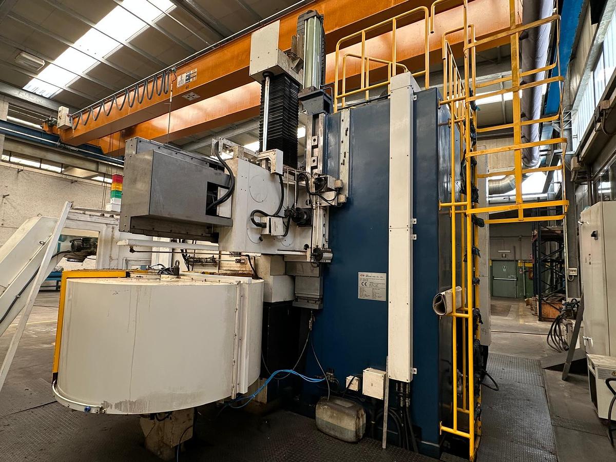 Usato TORNIO VERTICALE HNK NT 20/25 CNC
