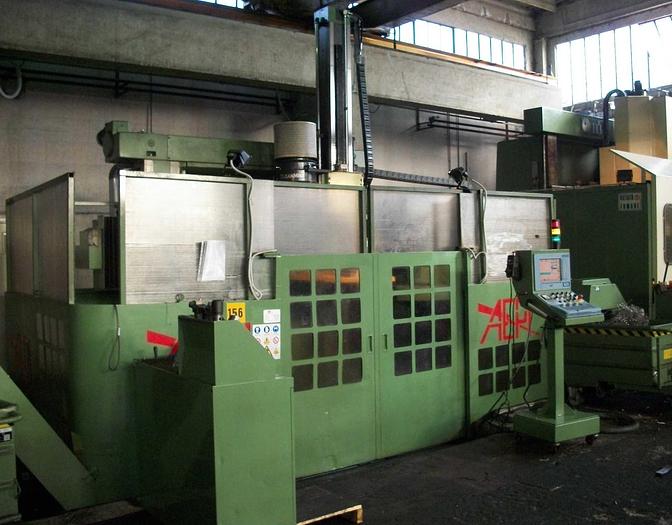 Usato TORNIO VERTICALE TITAN SC 22 CNC