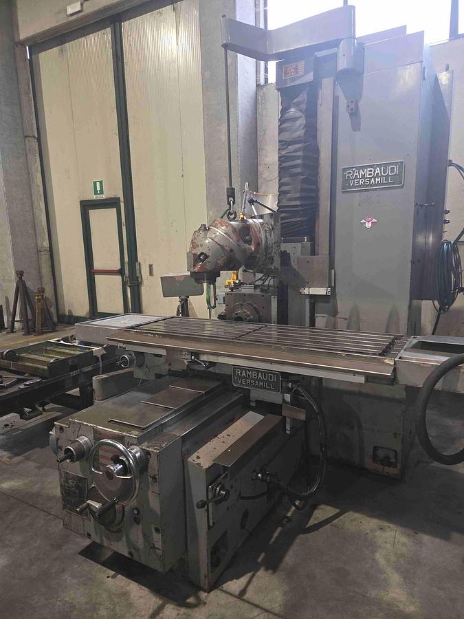 Usato FRESATRICE A BANCO FISSO RAMBAUDI VERSAMILL 12