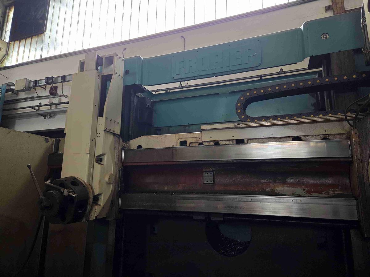 Usato TORNIO VERTICALE FRORIEP KZ 250 CNC