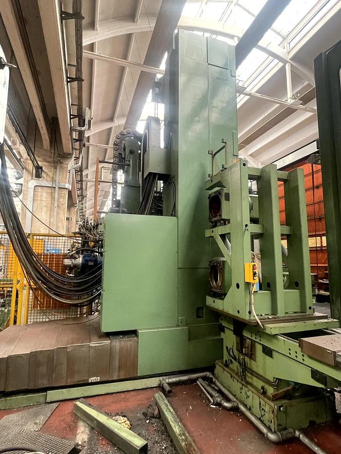 Usato ALESATRICE A "T" PAMA AT 150 CNC