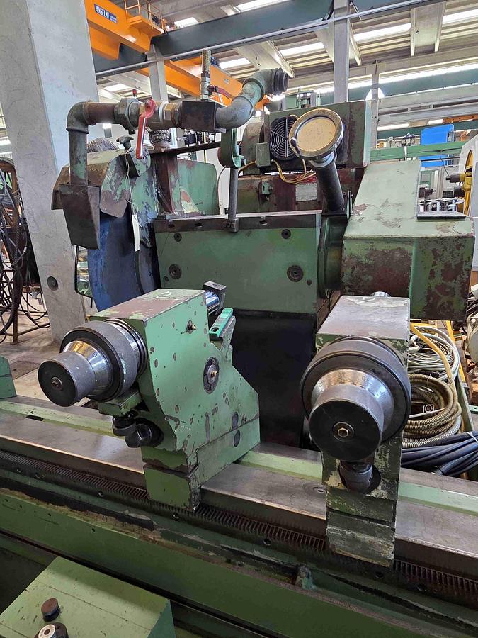 Usato RETTIFICA PER ESTERNI KIKINDA AFE 400 x 4000