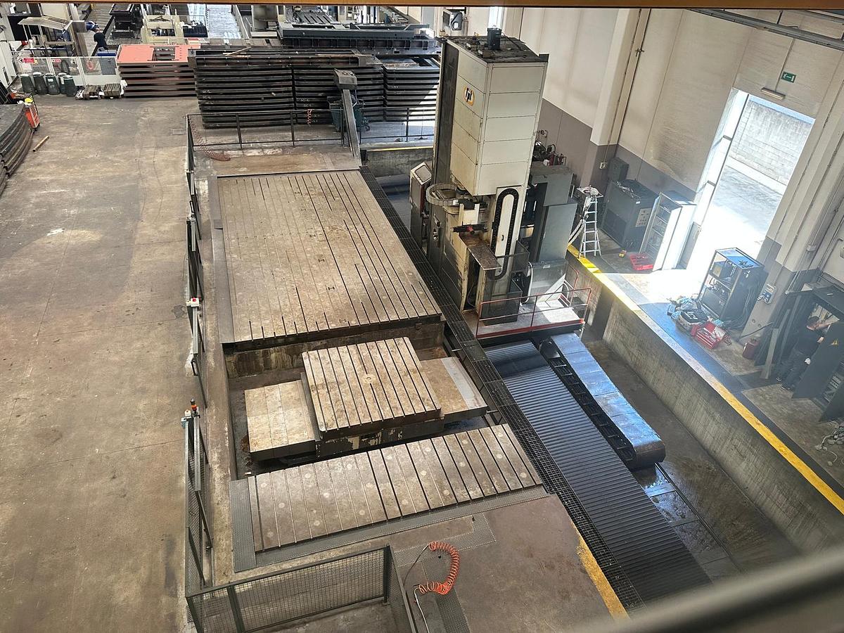 Usato TAVOLA ROTOTRASLANTE FPT TRT 25 CNC
