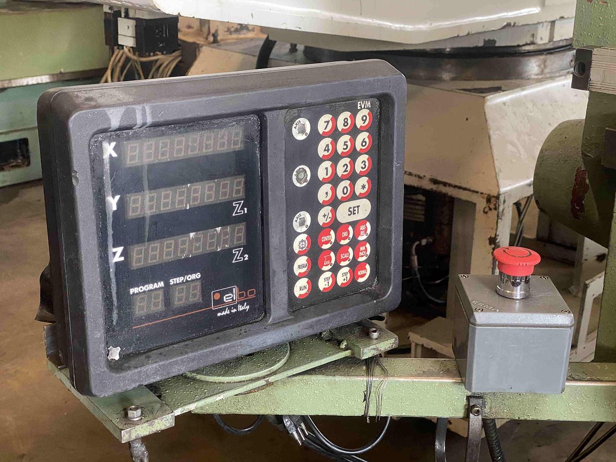 Usato FRESATRICE A BANCO FISSO MECOF CS 10