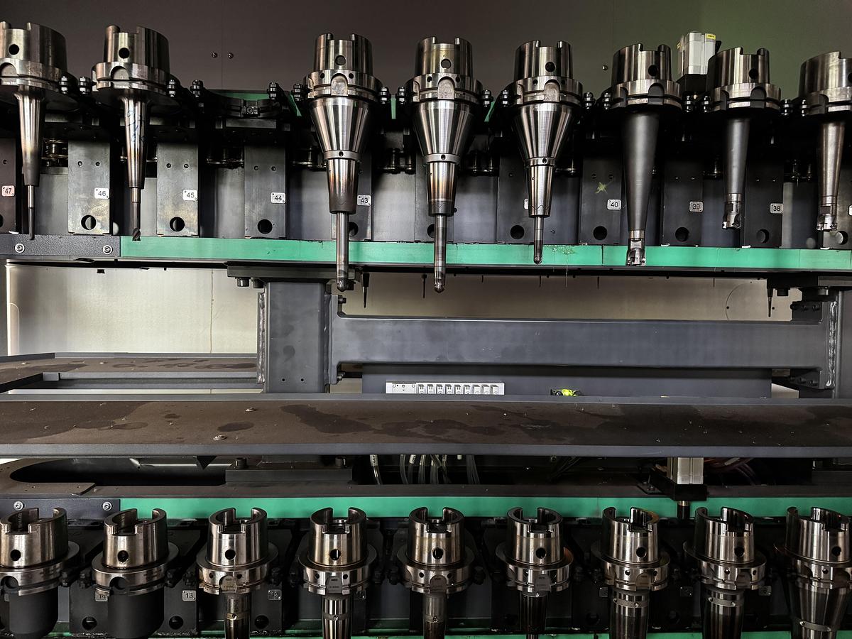 Usato FRESATRICE A PORTALE MOBILE FPT DINOX 350 IAT