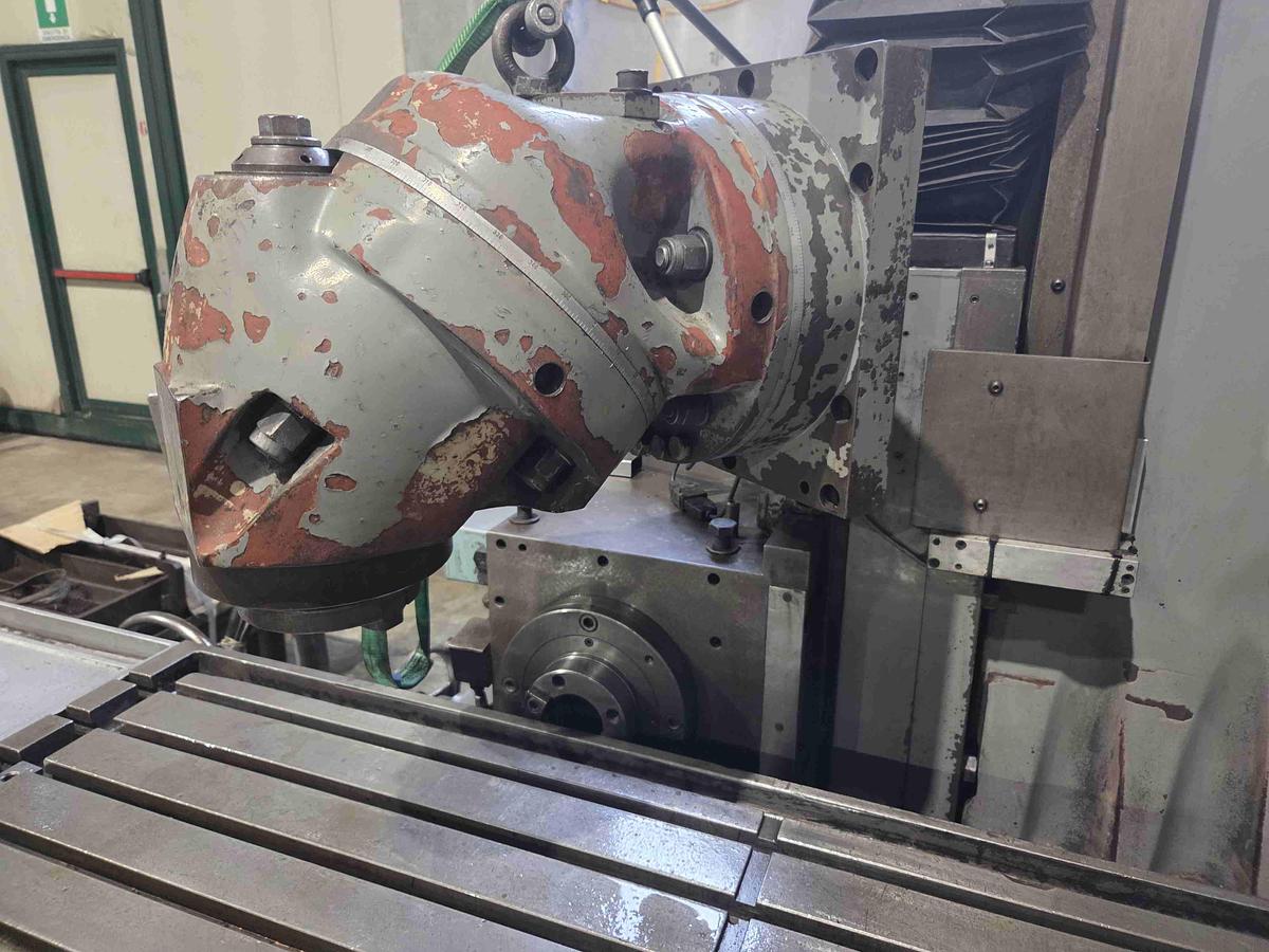 Usato FRESATRICE A BANCO FISSO RAMBAUDI VERSAMILL 12
