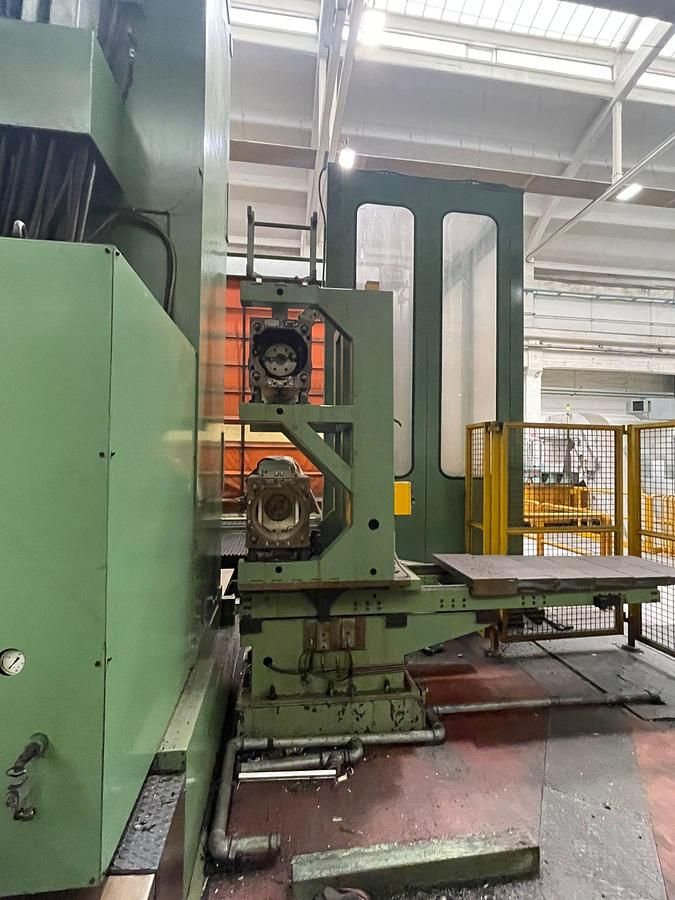 Usato ALESATRICE A "T" PAMA AT 150 CNC