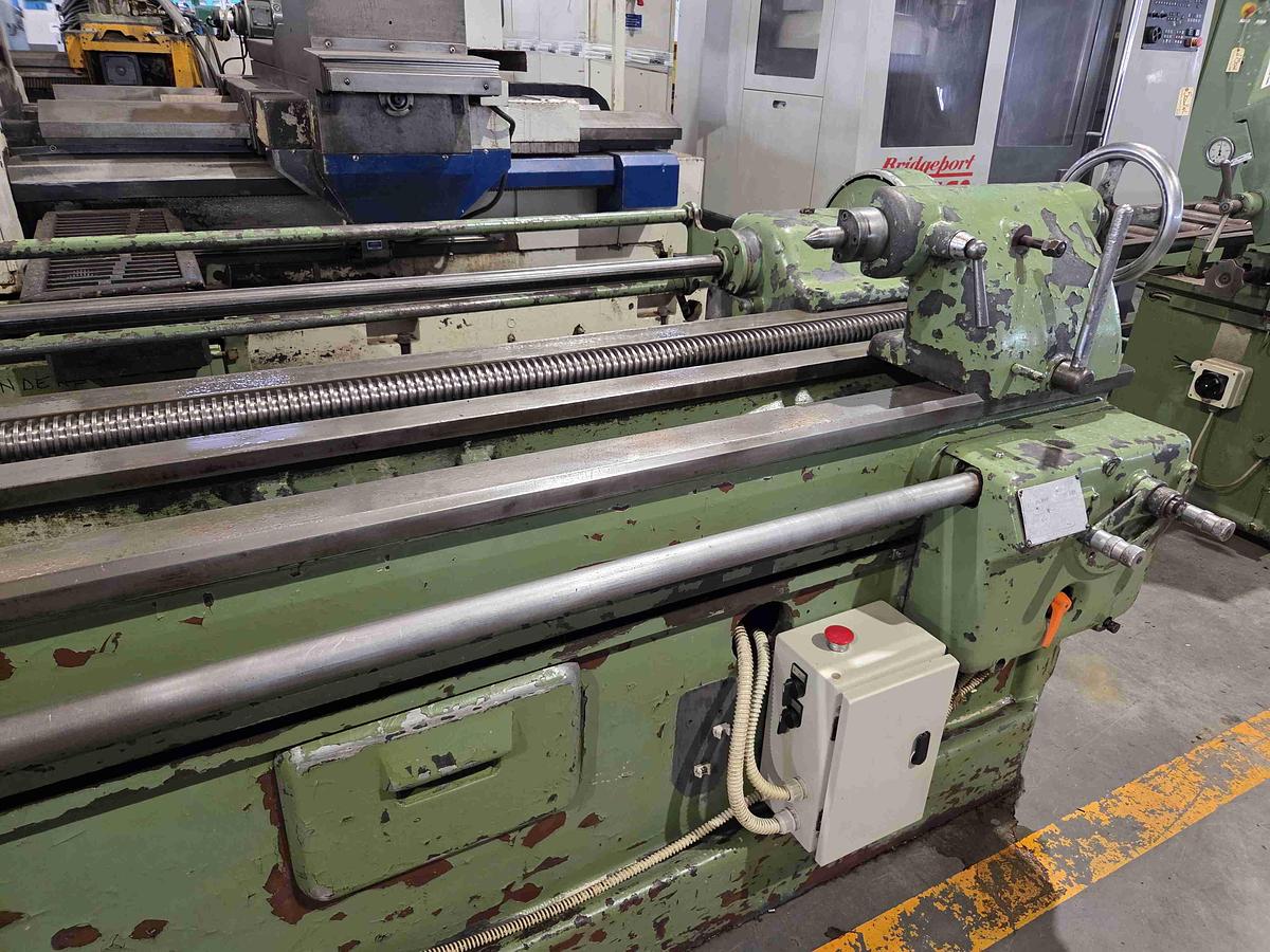 Usato FRESATRICE PER FILETTI WANDERER 31 L x 2000