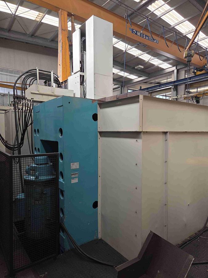 Usato TORNIO VERTICALE TOS SKI 8 CNC