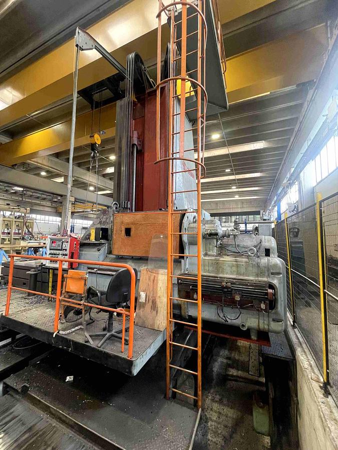 Usato ALESATRICE A MONTANTE MOBILE SKODA W 200