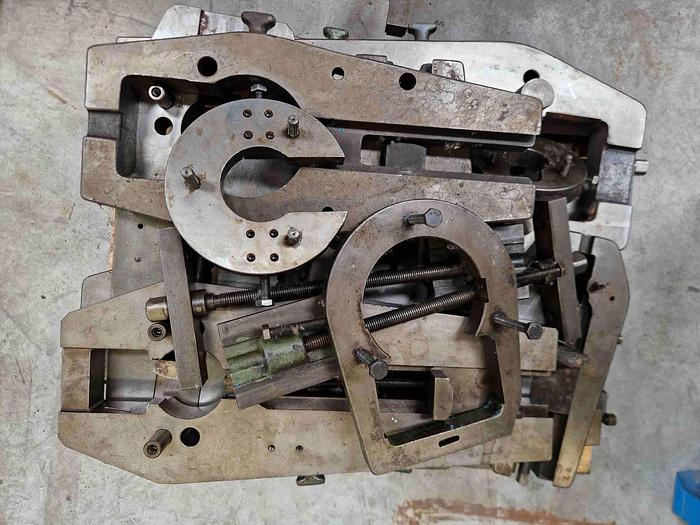 Usato CAVETTATRICE IDRAULICA FROMAG KZH 100/900