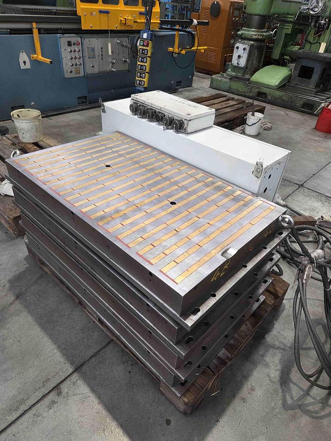 Usato PIANI MAGNETICI SPD 1000 x 600 - n. 4