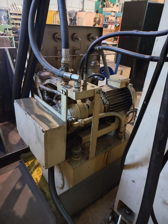 Usato RETTIFICA VERTICALE A TAVOLA GIREVOLE BERTHIEZ ROP C 125 N CNC