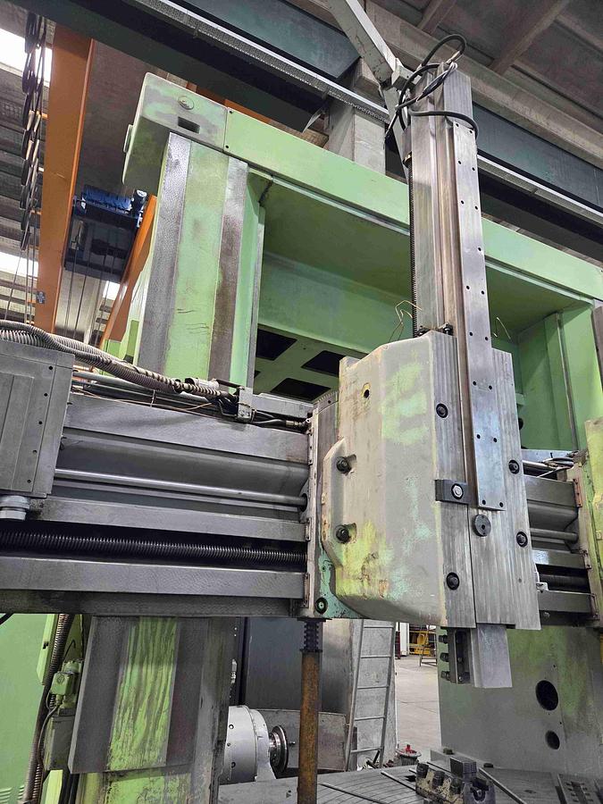 Usato TORNIO VERTICALE TITAN SC 27