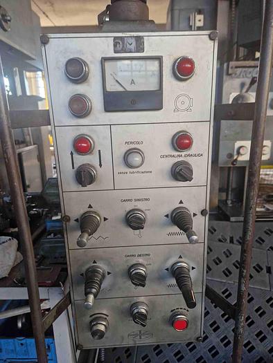 Usato TORNIO VERTICALE ACME VBM 15-23