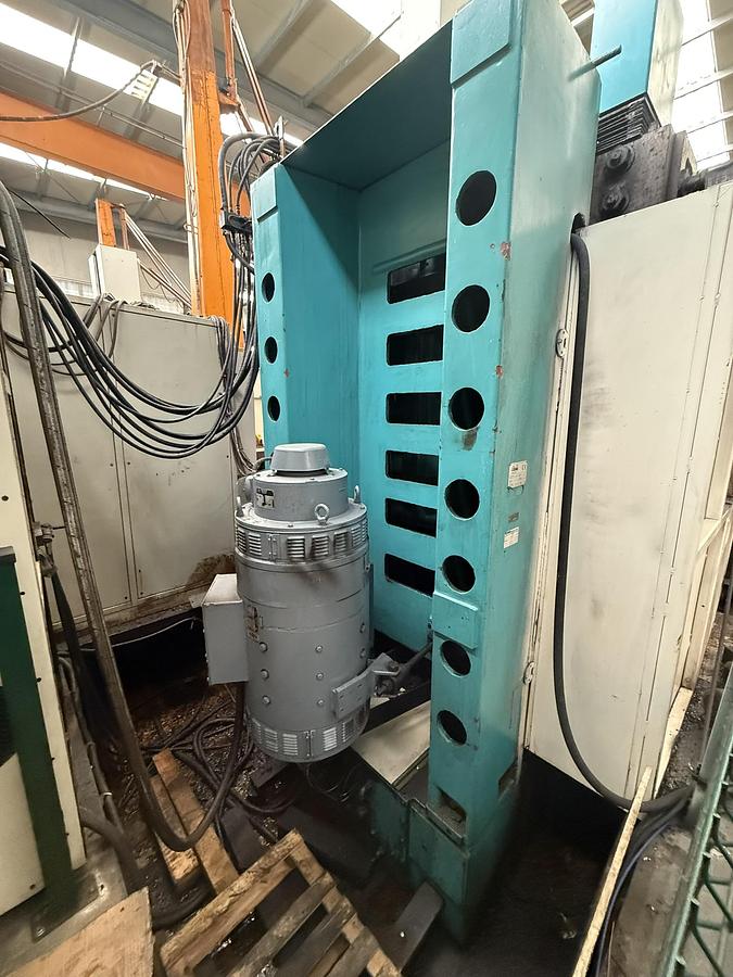 Usato TORNIO VERTICALE TOS SKQ 12 CNC