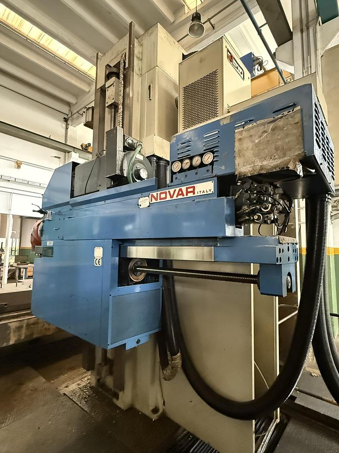 Usato FRESATRICE A "T" NOVAR PROTEA 5000 CNC