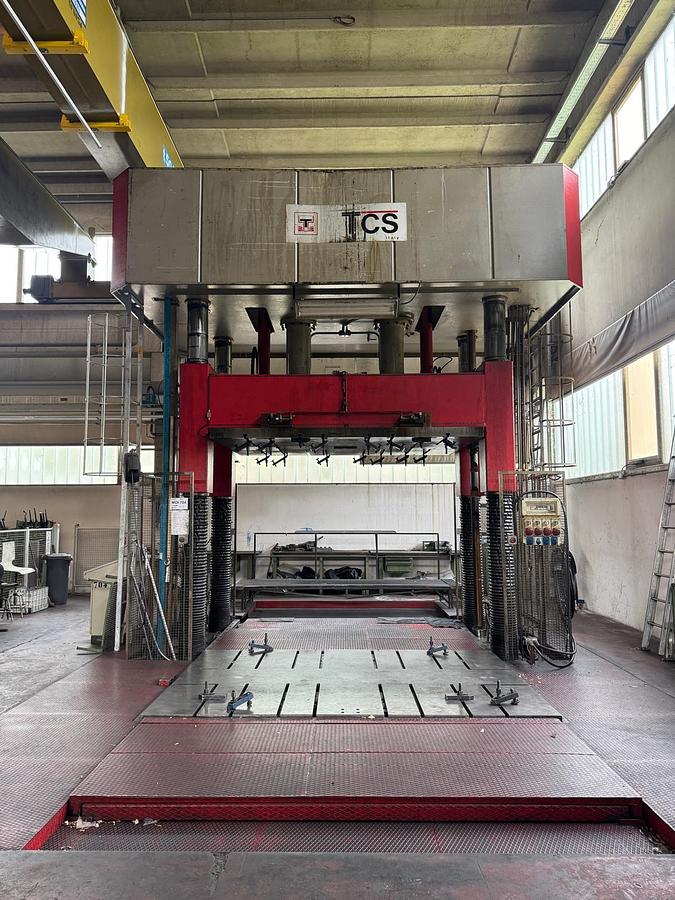 Usato PRESSA PROVA STAMPI A 4 COLONNE TCS 300 T.
