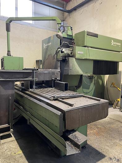 Usato FRESATRICE A BANCO FISSO SACHMAN R-P 3 CNC