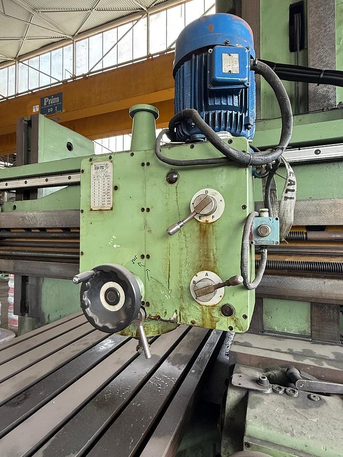 Usato FRESATRICE A PORTALE APERTO CON CONTROMONTANTE PENSOTTI KR 150