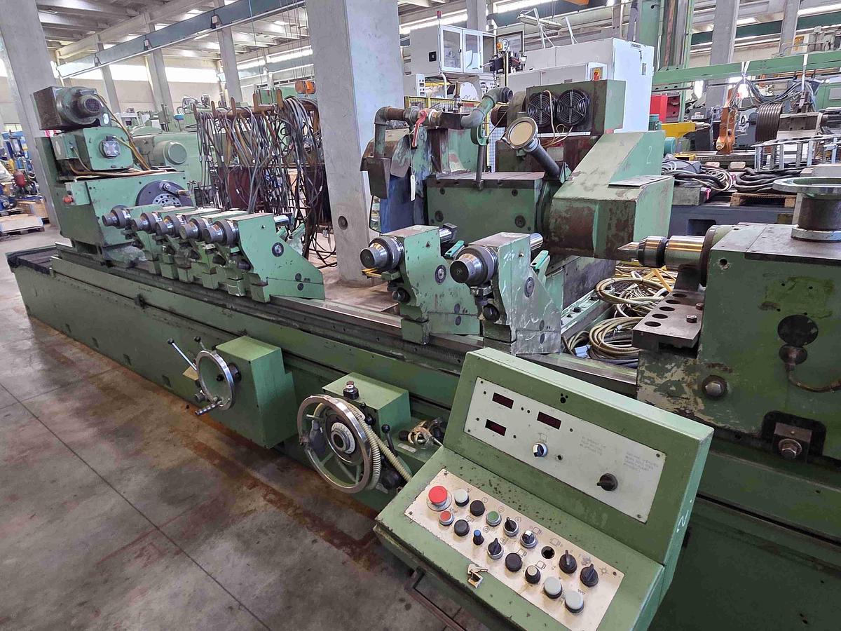 Usato RETTIFICA PER ESTERNI KIKINDA AFE 400 x 4000