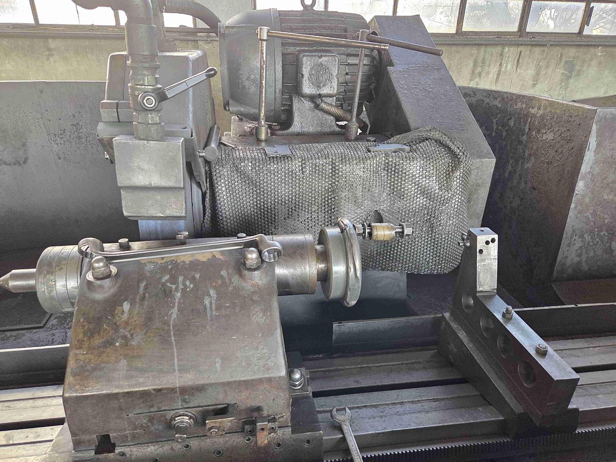 Usato RETTIFICA PER ESTERNI ZOCCA RU 5000/6