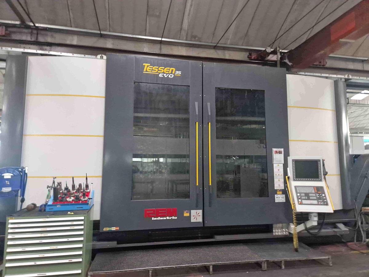Usato FRESATRICE A BANCO FISSO FPT TESSEN EVO 35 CNC