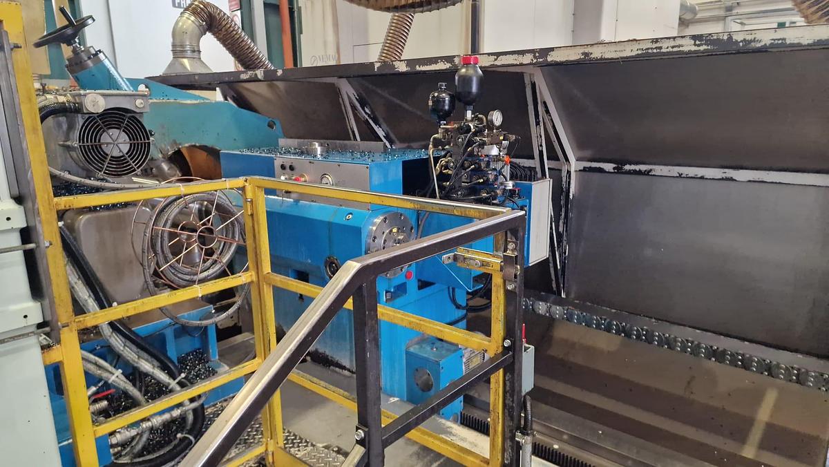 Usato TORNIO PARALLELO A TRE GUIDE GIANA GFSC 12 CNC - 760 x 7000