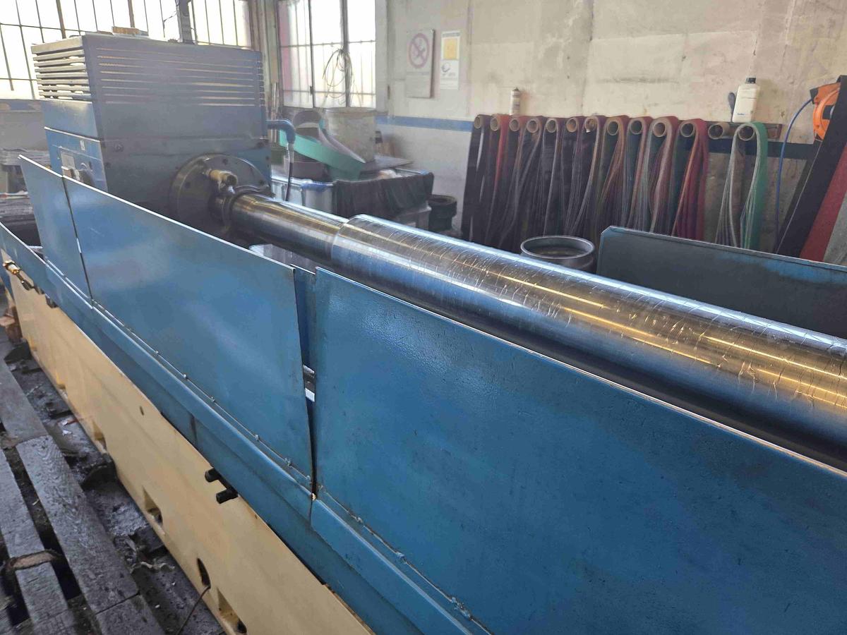 Usato RETTIFICA PER ESTERNI TOS BUC 63 B