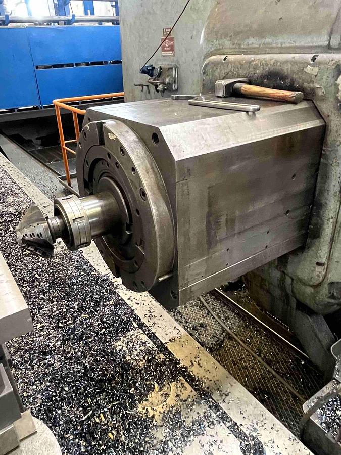 Usato ALESATRICE A MONTANTE MOBILE SKODA W 200