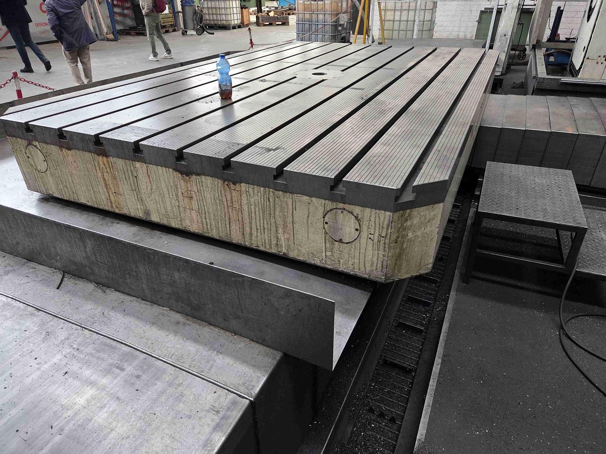 Usato ALESATRICE A "T" LAZZATI HB 150 CNC